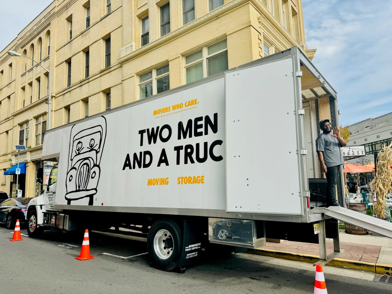 TWO MEN AND A TRUCK photo 1
