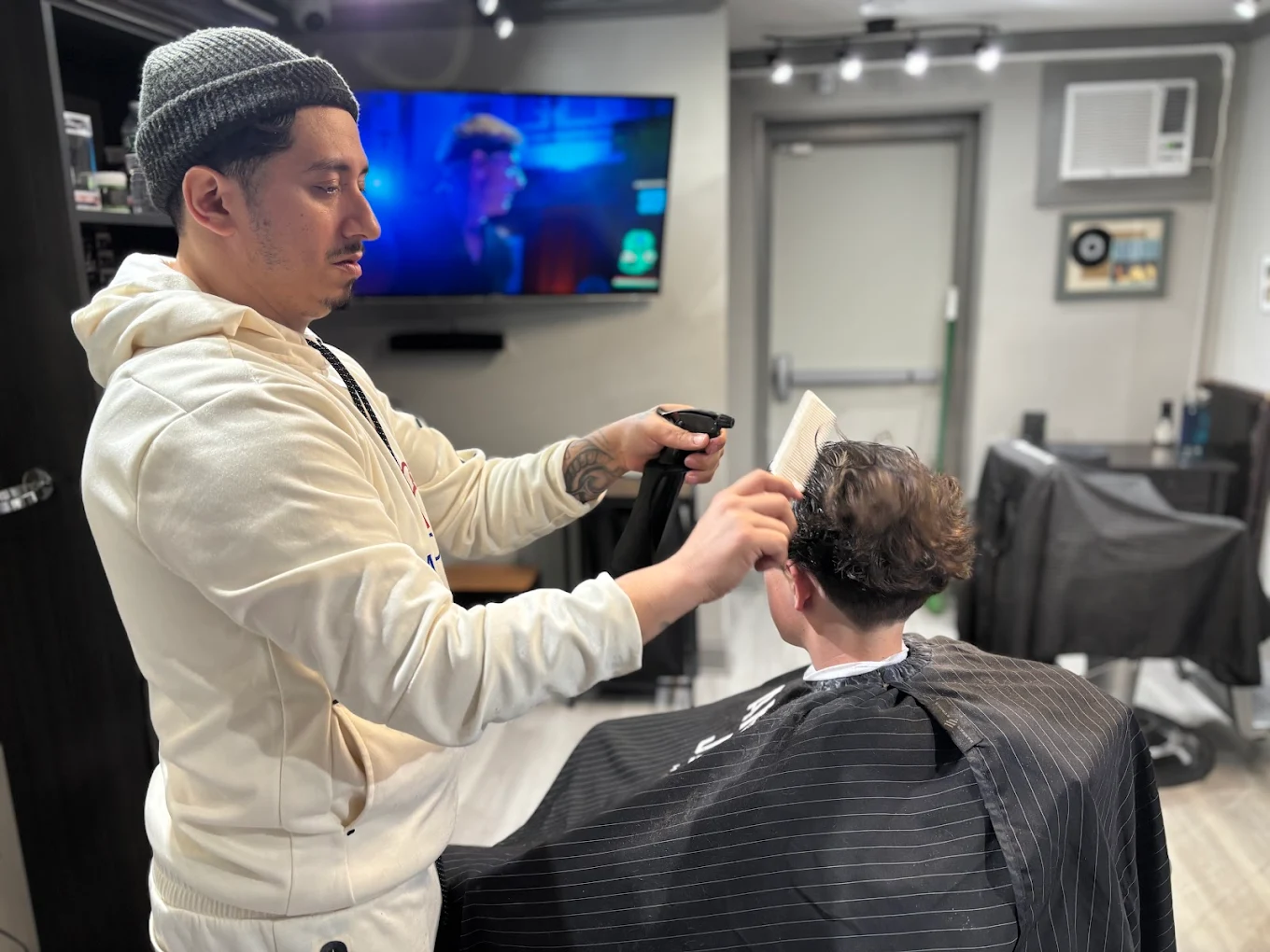 Big Wave Barbershop photo 1