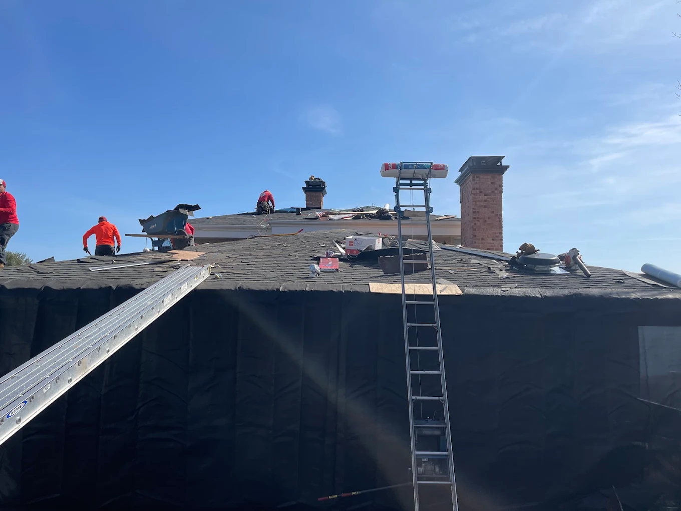 Roof replacement service