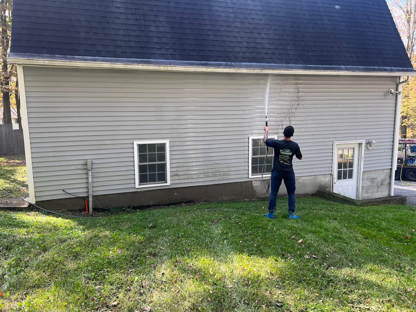 Roof Cleaning service