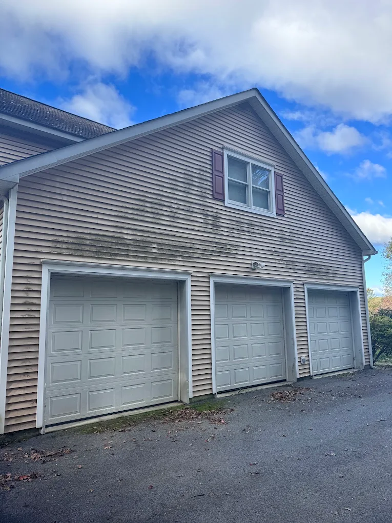 Hudson Valley Powerwashing LLC photo 2