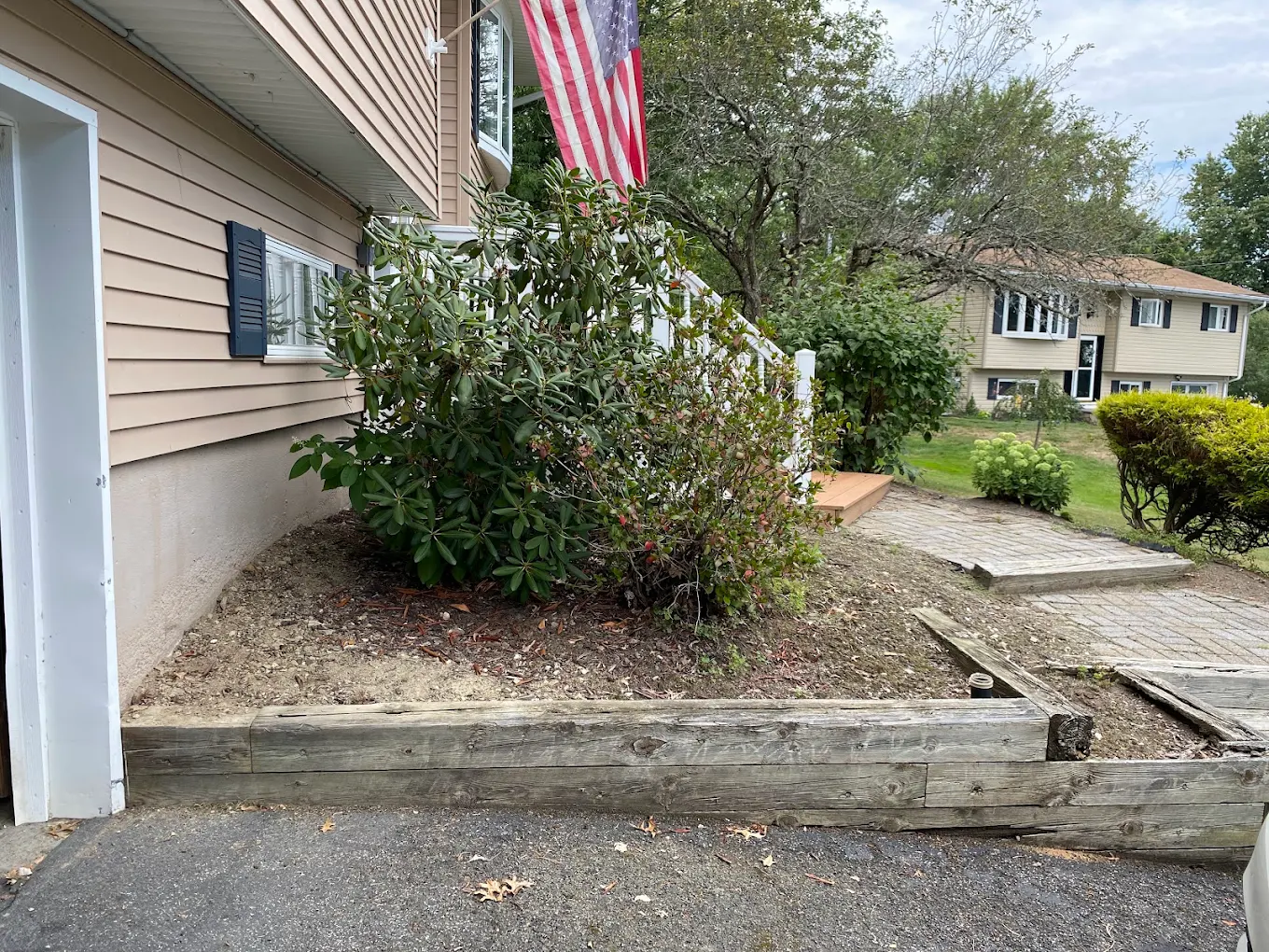 Trees and Shrubs Installation, Maintenance, and Removal service