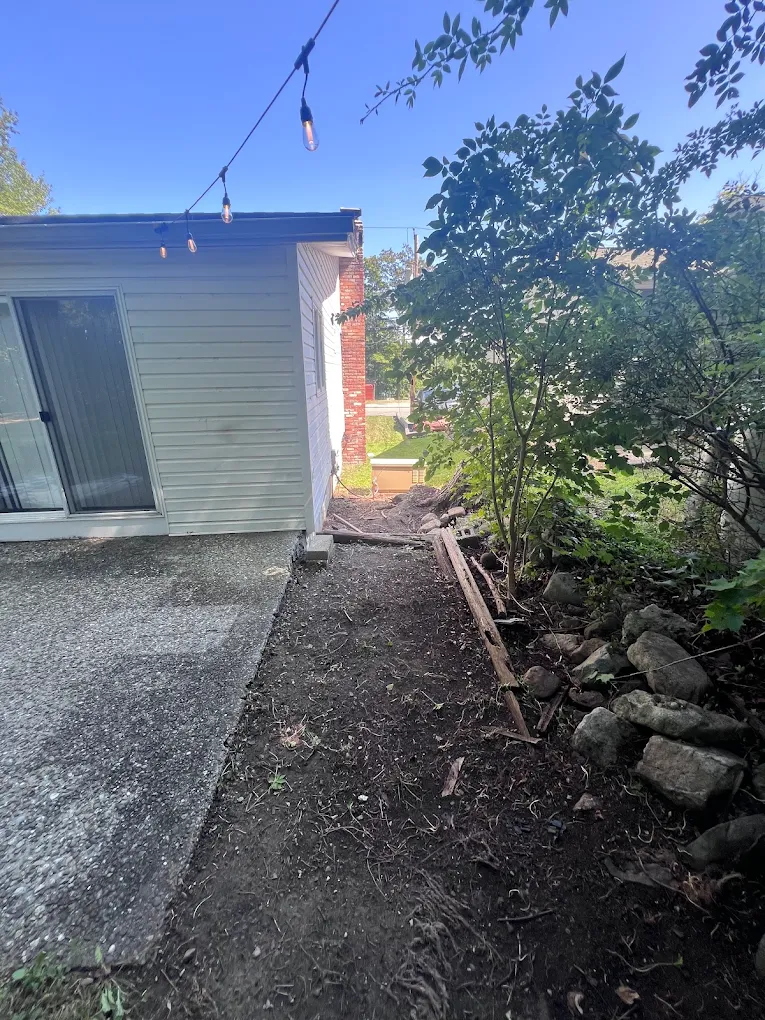 Lawn maintenance service
