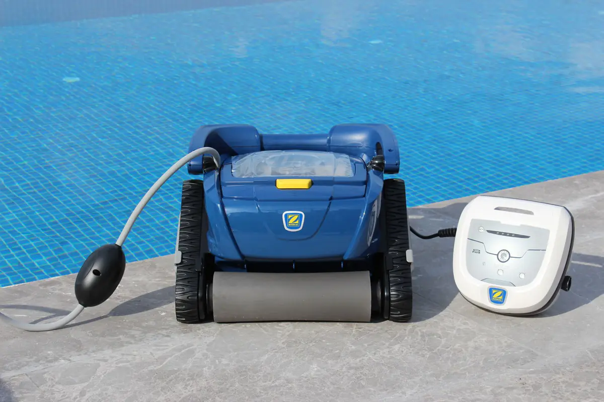 Pool Cleaning & Maintenance service